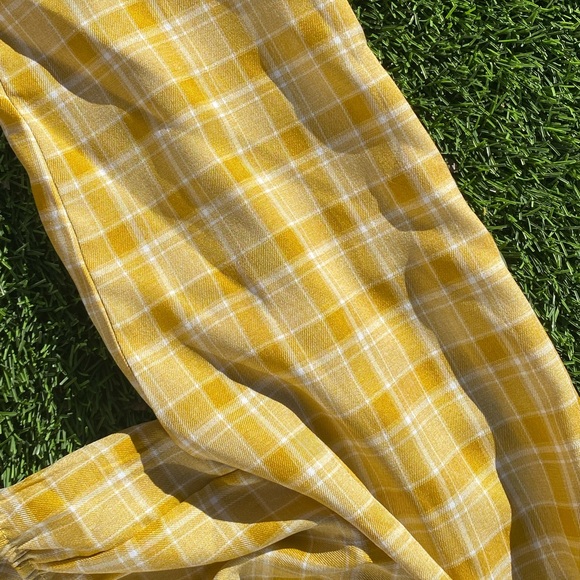 Yellow plaid long sleeve cropped tied shirt - Picture 5 of 5